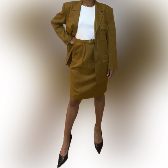 CHAUS Skirt Suit Size 12 - Picture 2 of 5